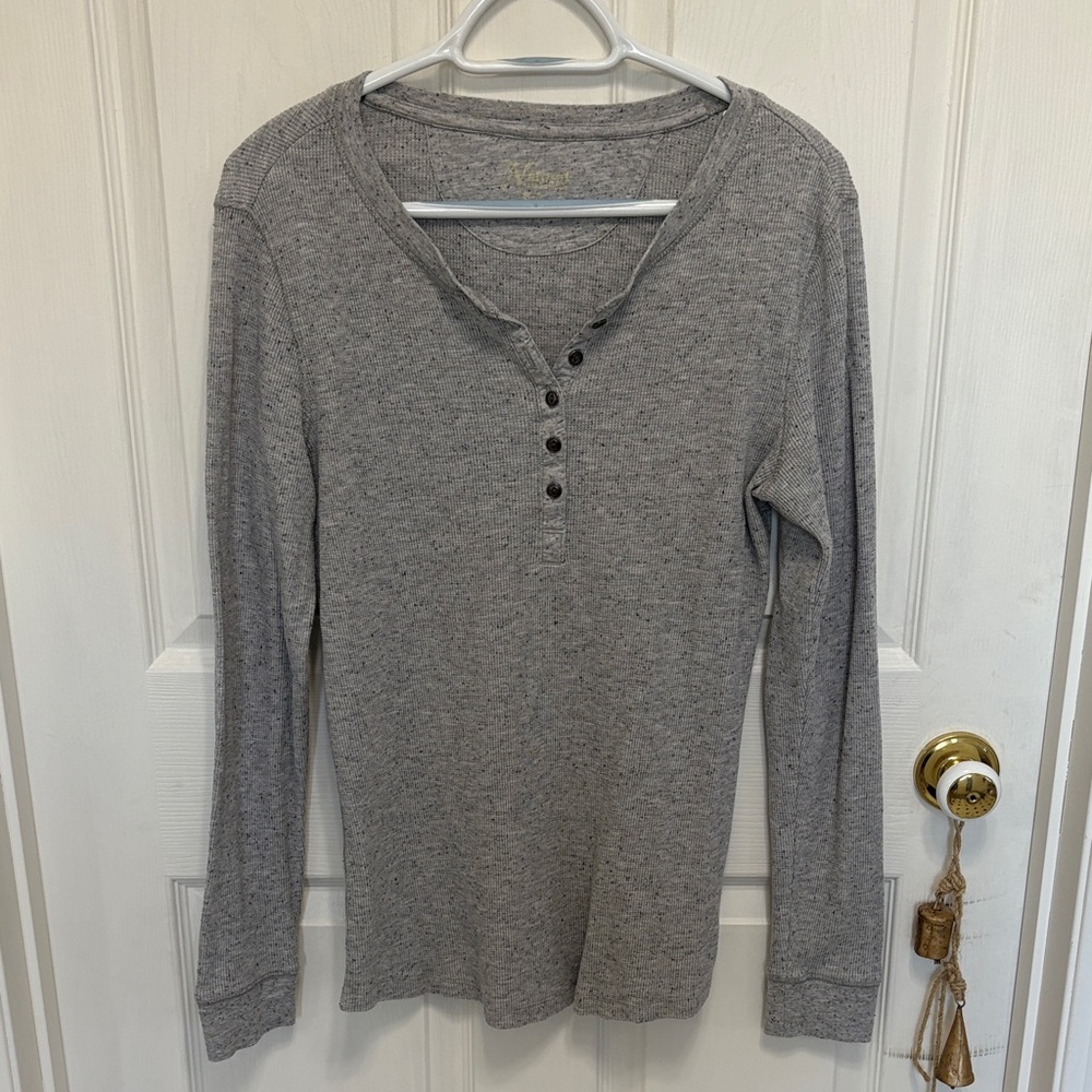 Natural Reflections Women’s Long Sleeve Thermal Henley Grey size small